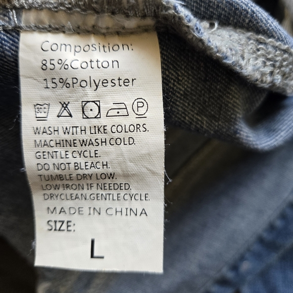 Stylish Blue Denim Jacket - Picture 4 of 6